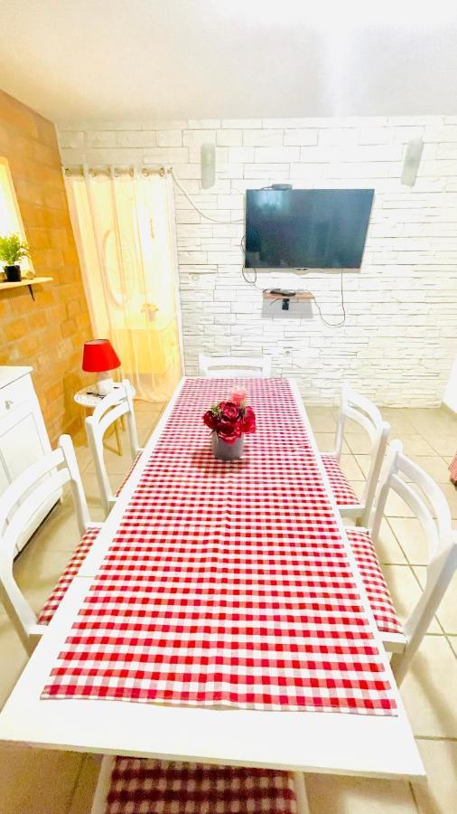 Colorful And Happy Apartment Sukosan - With Parking Экстерьер фото