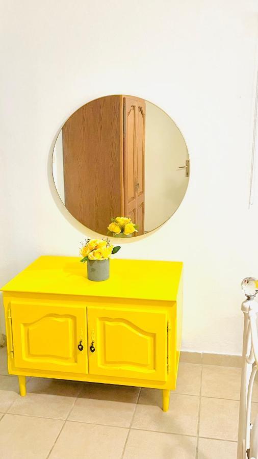 Colorful And Happy Apartment Sukosan - With Parking Экстерьер фото