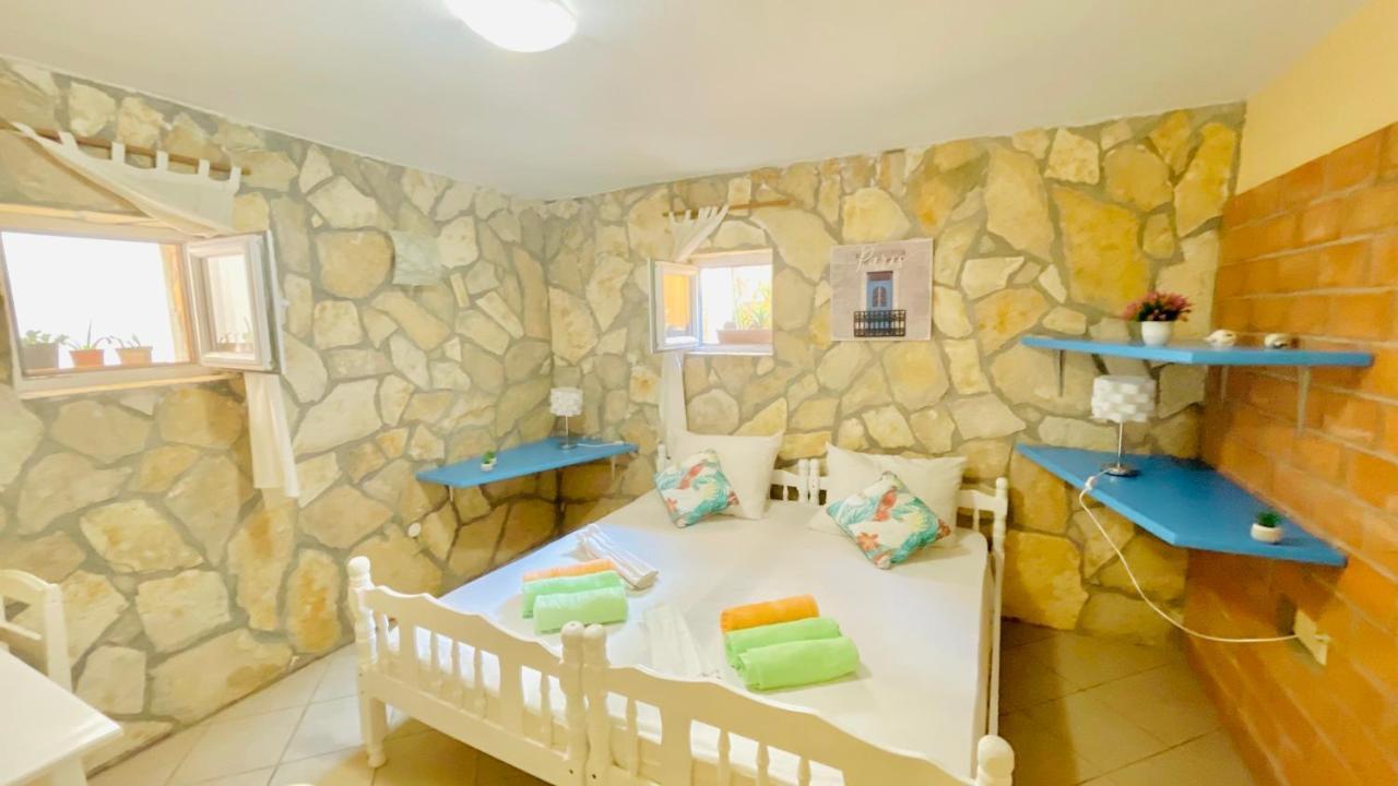 Colorful And Happy Apartment Sukosan - With Parking Экстерьер фото