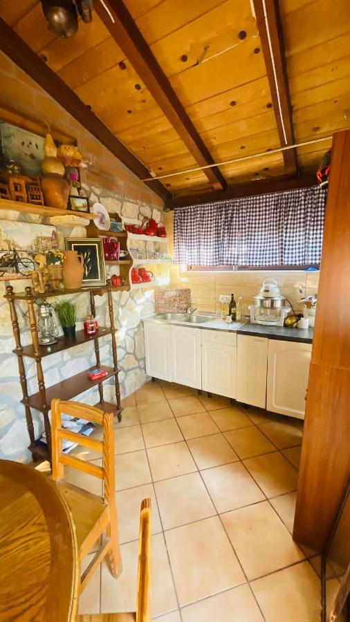 Colorful And Happy Apartment Sukosan - With Parking Экстерьер фото